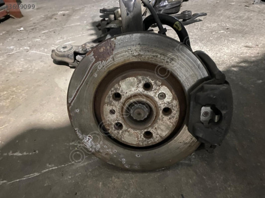1.6 benzinli volkswagen bora sağ ön taşıyıcı+kaliper