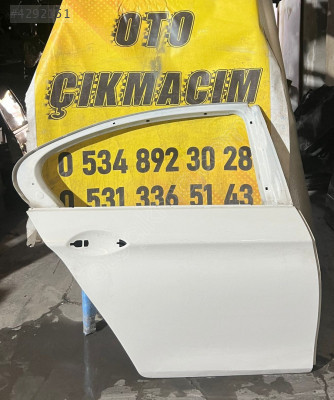 BMW F10 5 SERİSİ HATASIZ SAĞ ARKA KAPI
