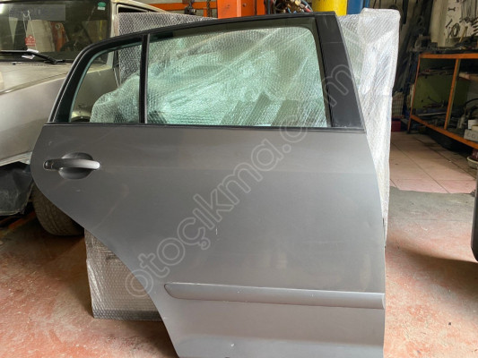 GOLF PLUS ARKA SAĞ KAPI