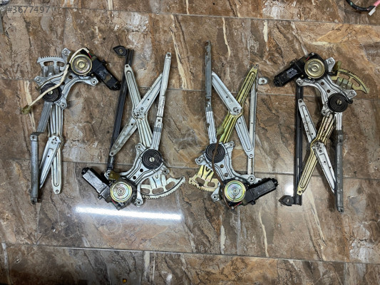 Toyota Cressida Cam Krikosu Takım 4 Adet