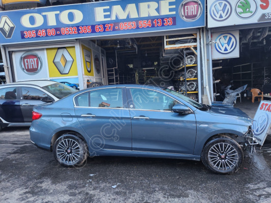 FİAT EGEA SEDAN ORJİNAL ÇIKMA KOMPLE SAĞ ÖN KAPI MAVİ
