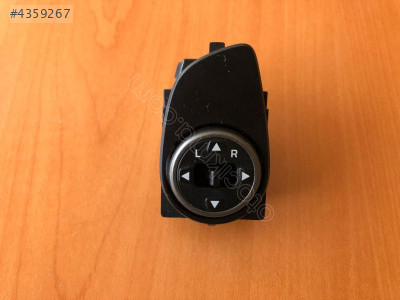 HYUNDAİ İ10-İ20 AYNA AYAR DÜĞMESİ