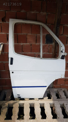 Ford Transit Sağ Ön Kapı çıkma