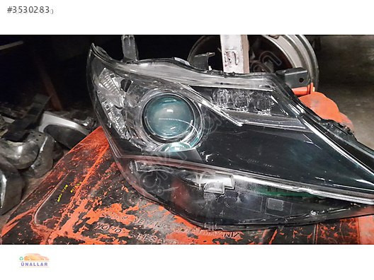 Kaliteli Toyota Auris Sol Ön Far Yedek Parçası - Mertler Oto
