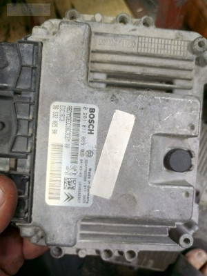 Pejo 206 motor beyni 0281 011 089