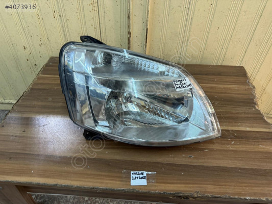 CİTROEN BERLİNGO SAĞ FAR 03-08 MODEL SIFIR İTHAL ÜRÜN
