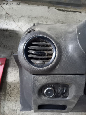 Corsa D Orjinal Kalorifer Izgarası / Havalandırma Izgarası