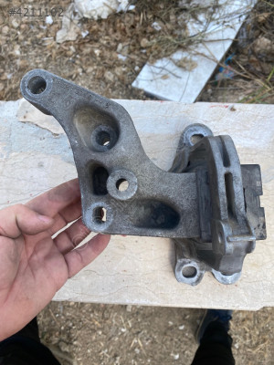 Renault trafik 3 1.6 Motor kulagı