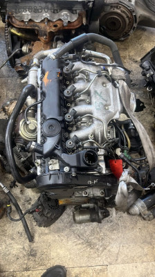Orjinal Çıkma Citroen C5 2.2 Dizel PSA4HX Motor Parçası
