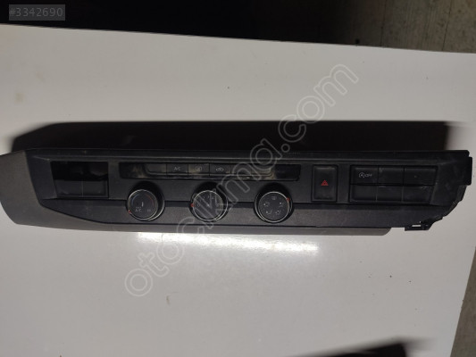VOLKSWAGEN TRANSPORTER T7 CIKMA ORJİNAL KILİMA KONTROL PANELİ
