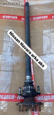 NİSSAN NAVARA ARKA AKS                                 (XS811S25)