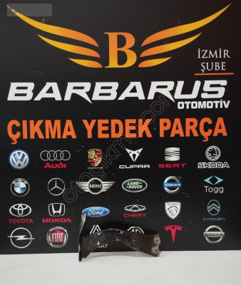 VAUDİ Q3 SOL ÖN ÇAMURLUK SACI 83A821131