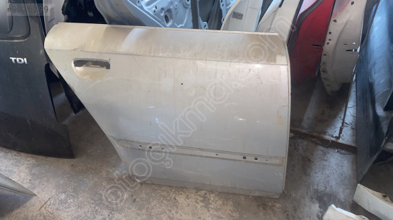 AUDİ A4 SAĞ ARKA KAPI 2005-2008 ÇIKMA ORİJİNAL