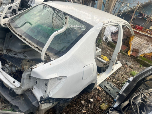 RENAULT SYMBOL SAĞ ARKA ÇAMURLUK