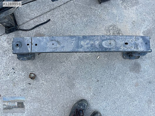 OTO CEM DEN ÇIKMA FORD CONNECTÖN TAMPON DEMİRİ