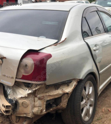 Toyota Avensis tüm çıkma yedek parçaları