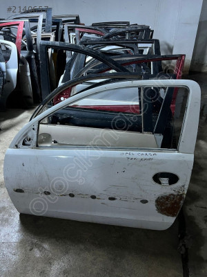 Opel Corsa c sol ön  kapı çıkma tek kapılı