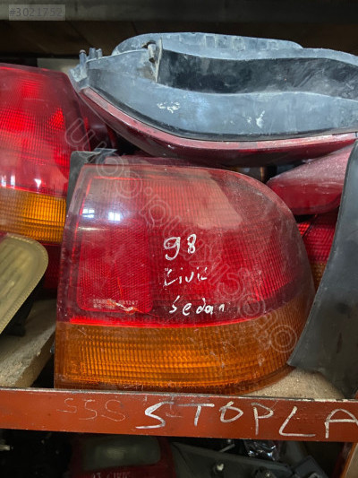 1998 Honda Civic Sağ Stop - Oto Çıkma Parçaları