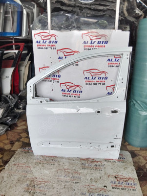 Ford Tourneo courier sol ön kapı