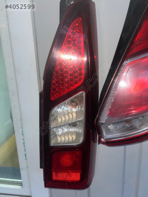 PEUGEOT PARTNER TEPEE SAĞ ARKA STOP LAMBASI