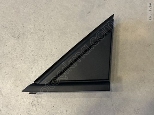 OPEL CROSSLAND SOL AYNA ÜÇGENİ 13482337