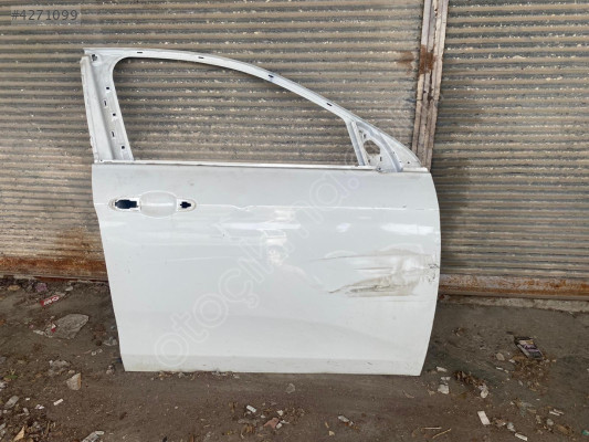 EGEA SAĞ ÖN KAPI ORİJİNAL ÇIKMA