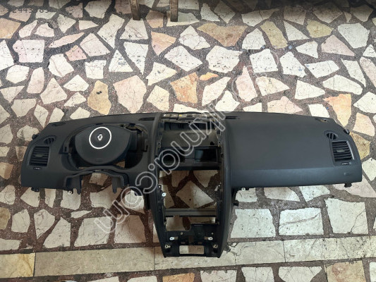 Renault Megane 2 Göğüs Takımı Komple