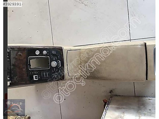 AUDİ A6 ORJİNAL ORTA KONSOL