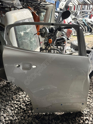 Citroen c5 aircross sağ arka kapı