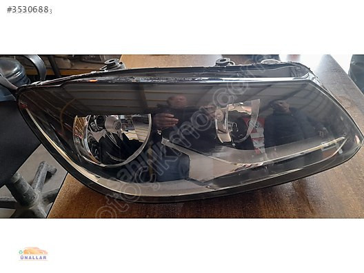 2012 Caddy Sağ Far - Ünallar Oto Yedek Parça'da