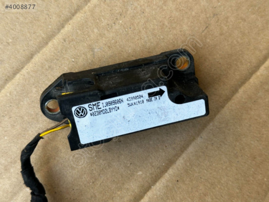 VW PASSAT B5 97-00 AIRBAG DARBE SENSÖRÜ 1J0909606N