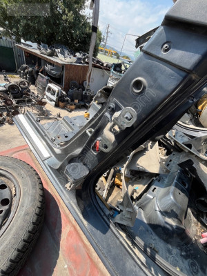 RENAULT MEGAN 2 KAPI MENTEŞELERİ
