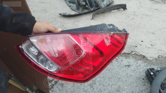 2013-17 FORD FİESTA SAĞ ARKA DIŞ STOP ORJİNAL ÇIKMA