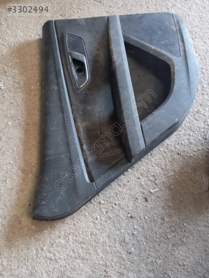 Seat Leon Sol arka kapı döşemesi 5F4867133
