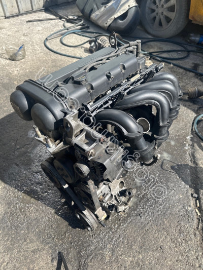 Ford Focus 2.5 1.6 benzinli komple dolu motor