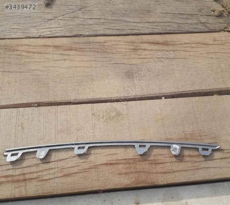 Renault Clio 5 ön panjur çıtası