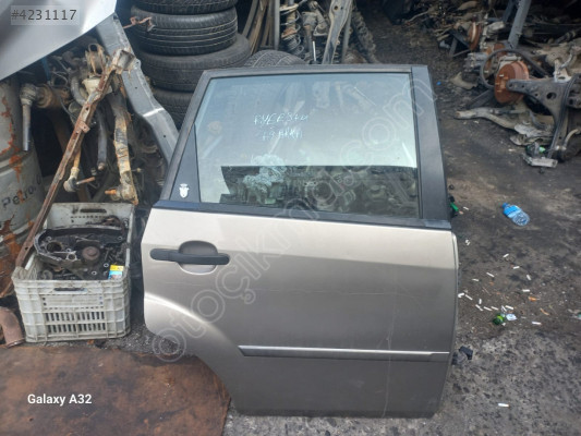 FORD FİESTA SAĞ ARKA KAPI KONUK OTO