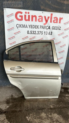 HYUNDAİ ACCENT ERA SAĞ ARKA KAPI