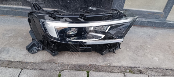 OPEL MOKKA B ÇIKMA ORJİNAL SAĞ FAR MERCEKLİ 984793980