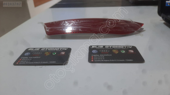 SEAT LEON SAĞ ARKA TAMPON REFLEKTÖRÜ 2010