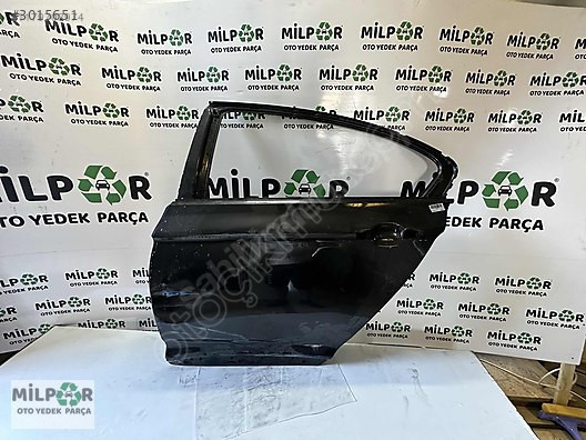 VOLKSWAGEN PASSAT 15/24 SOL ARKA KAPI 3G5833055