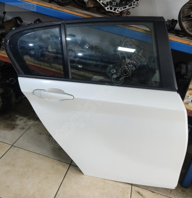 BMW F20 SAĞ ARKA KAPI ÇIKMA