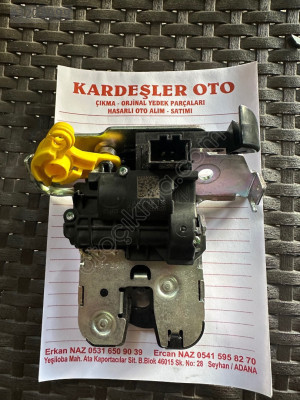Volksvagen golf 8 arka bagaj klidi