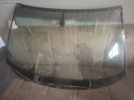 AUDİ A3 2005 ÇIKMA ÖN CAM