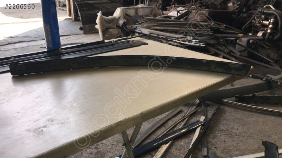 2000-2006 Seat leon - Toledo sağ ön tampon bandı
