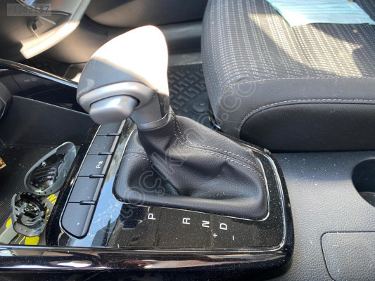 2023 Kia Stonic Vites Topuzu Ve Çerçevesi