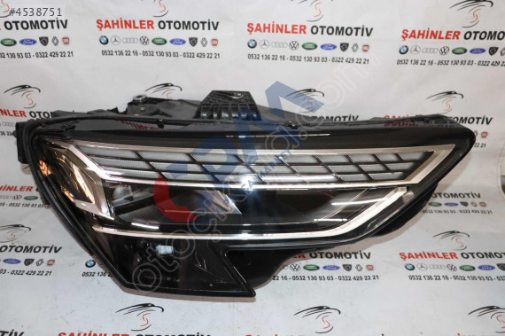 AUDİ A3  SAĞ ÖN FAR 8Y0941034D