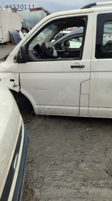 volkswagen transporter t5 çıkma sol ön kapı