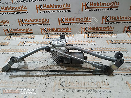 VW Passat B8 Silecek Motoru ve Mekanizması - 3G1955119