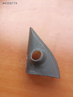 Hyundai Accent Era Dikiz Ayna Üçgeni